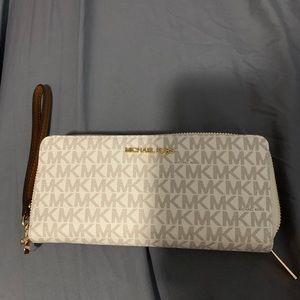 Michael Kors wallet